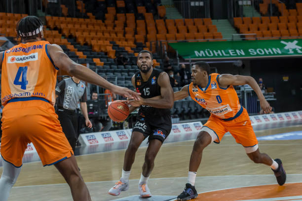 融入国家队 融入国家队