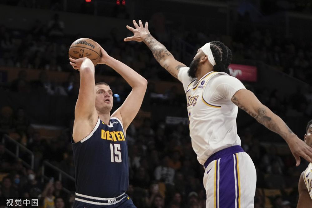 的年轻教头 的年轻教头