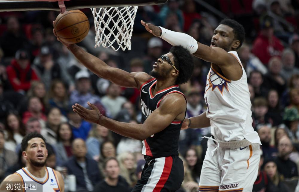 显示了年轻 显示了年轻